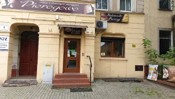 PIEROGOWO shop with homemade dumplings - Restauracja Legnica