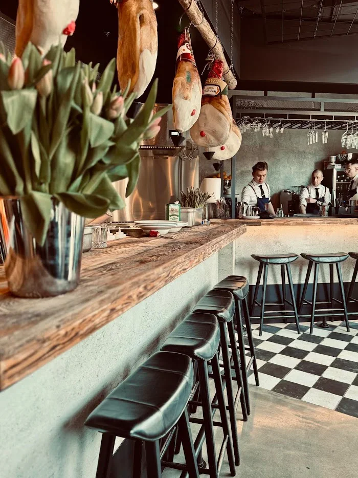 PINI | Złote Tarasy - Restauracja Warszawa