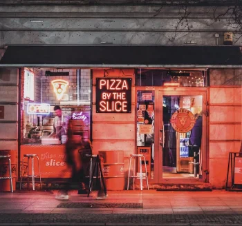PIZZA by the SLICE - Restauracja Warszawa