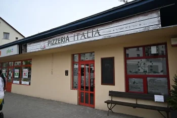 Pizza Italia - Piec opalany Drewnem - Restauracja Lubin