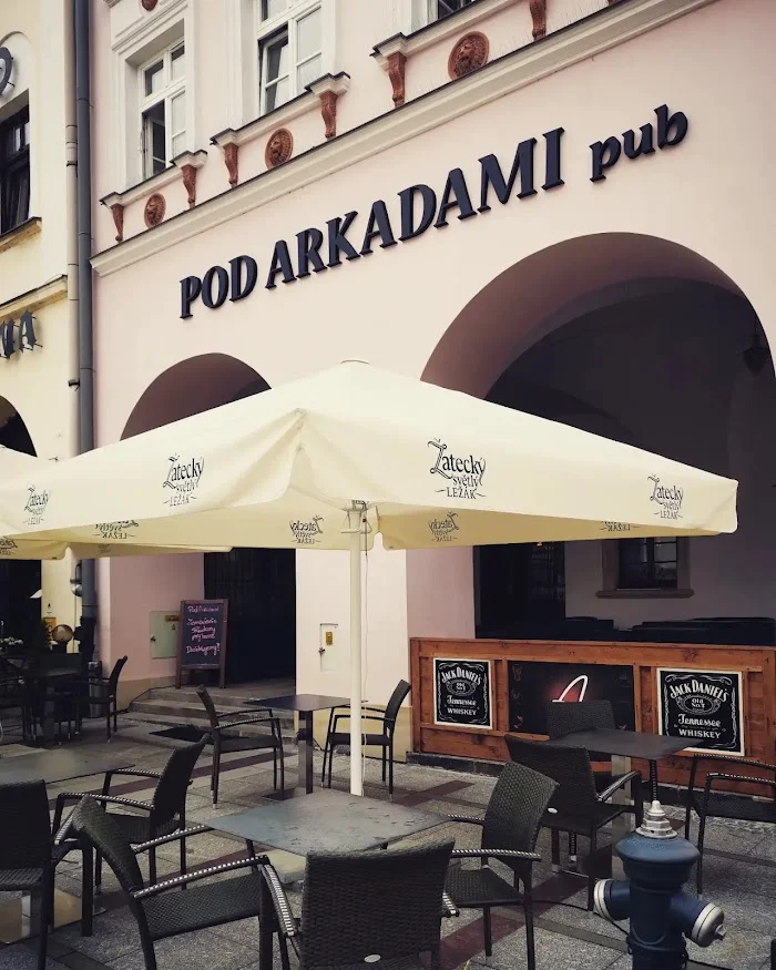 Pod Arkadami. Kawiarnia. Mazur M.A. Tarnów