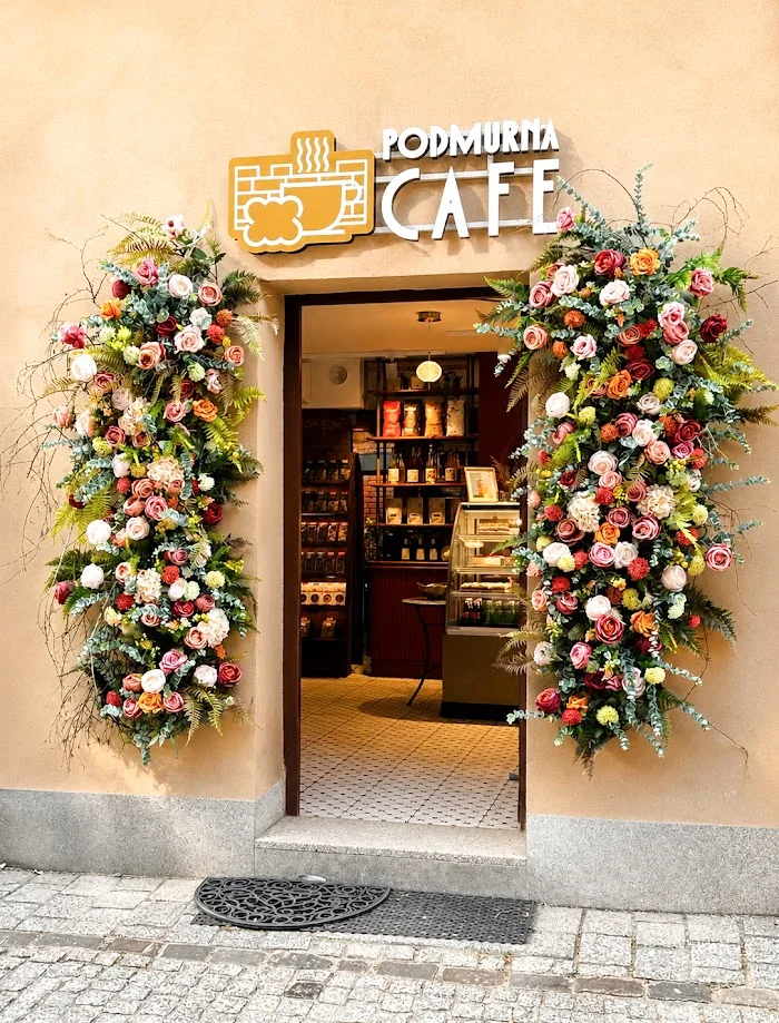 Podmurna cafe - Kawiarnia Toruń