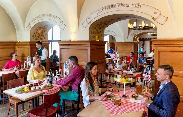 Podwale 25 Kompania Piwna - Restauracja Warszawa