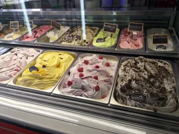 Pracownia Cukiernicza Bakalia Barbara Witkowska - Restauracja Kobyłka