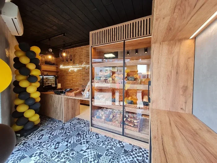 Pracownia Naturalnego Pieczywa Agata Nawłoka | Miła 29E 02 - Restauracja Rzeszów