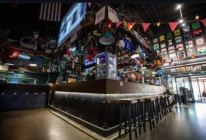 Pub Sportowy, kręgielnia Fabrykarowerow.com - Restauracja Częstochowa