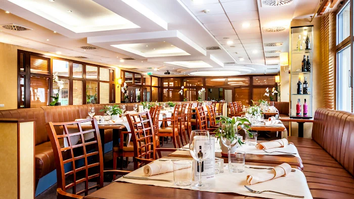 Qubus Legnica - Restauracja