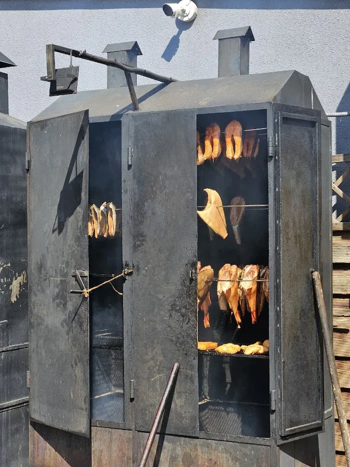 Rybacy połowy świeża ryba z Bałtyku - Restauracja Mielno