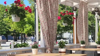 Salonik Babci Krysi - Restauracja Płock