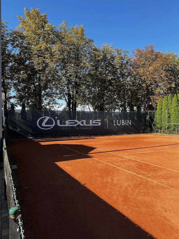 "Sinet Klub" Tenis. Bilard. Restauracja. Legnica