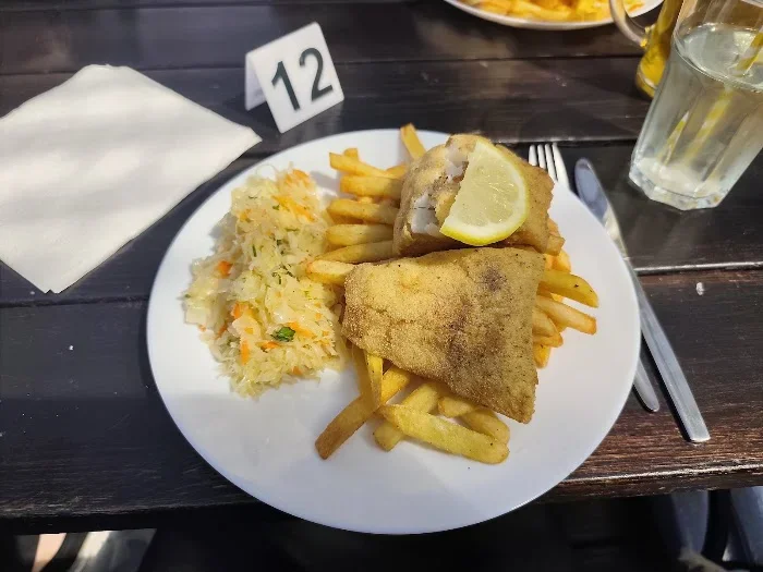 ŚLEDŹ NASz - Restauracja Łeba