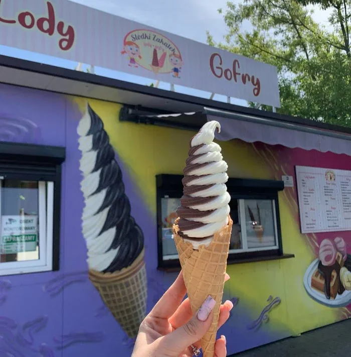 Słodki Zakątek - Lody gofry desery Lodziarnia Lublin - Restauracja