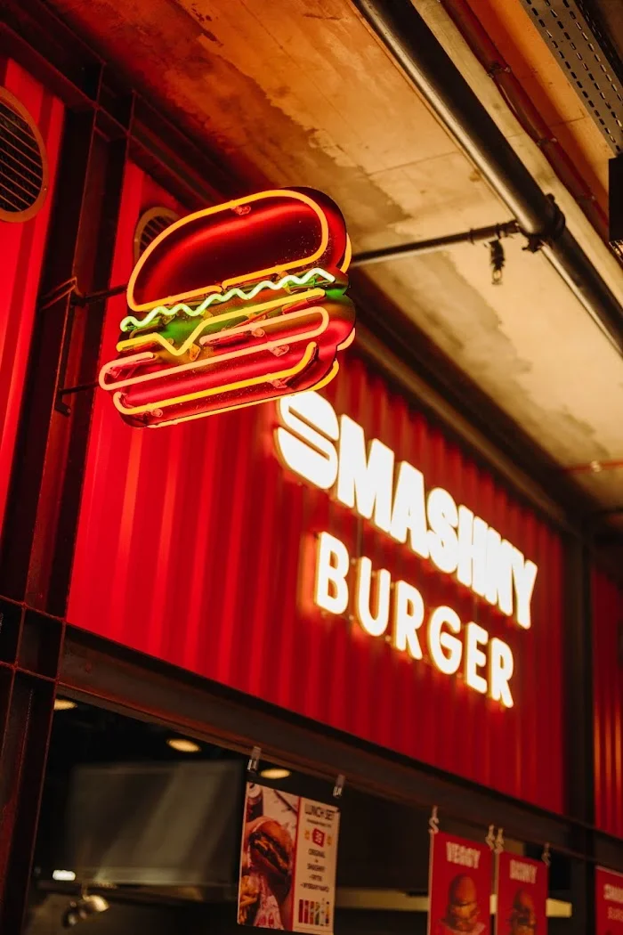 Smashny Burger - Elektrownia Powiśle - Restauracja Warszawa