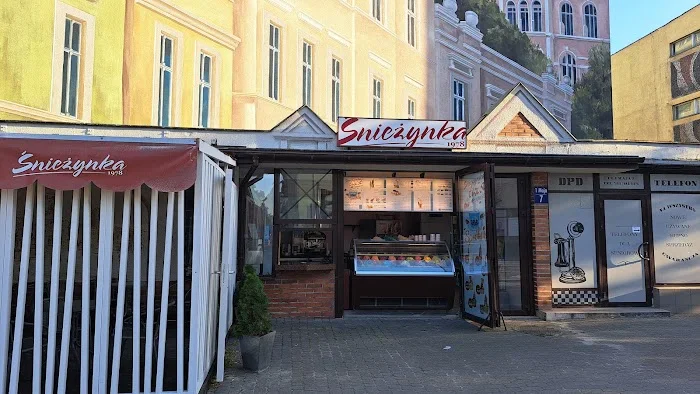 Śnieżynka 1978 [S01] Lodziarnia miejska - Restauracja Piła