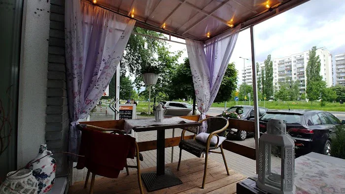 Staroświecka Al. KEN 53 - Restauracja Warszawa
