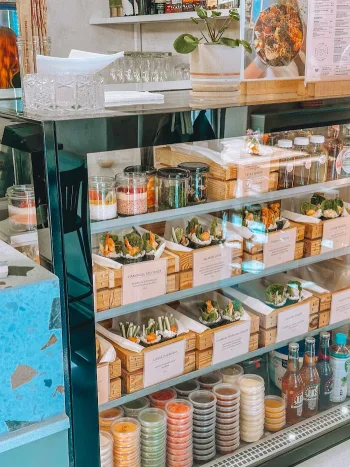 Sushi W Dłoń – Poke Bowl | Bao | Ramen | Sushi Łódź Teofilów - Restauracja