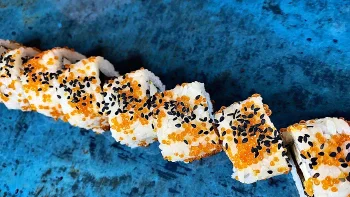 Sushi World Szczecin hosomaki futomaki zestawy su