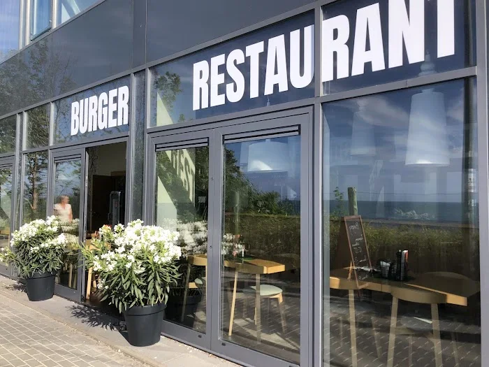 THE BUN burger restaurant | Restauracja z burgerami Kołobrzeg