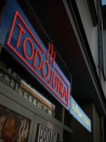 TODOJUTRA kultowe zapiexy, bajgle and more | restopub, śniadania, kawa - Restauracja Zabrze