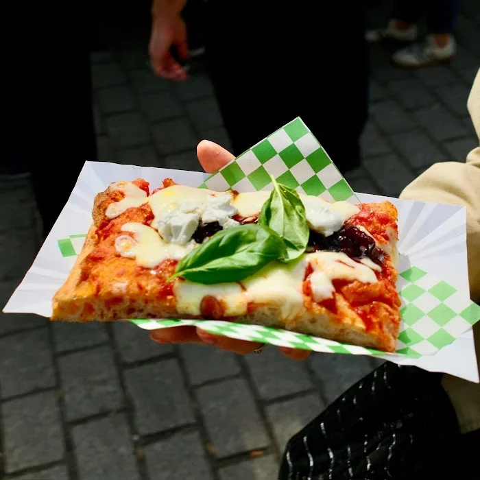 Tre Pizza - pizza Al Taglio i Focaccia - Restauracja Kraków