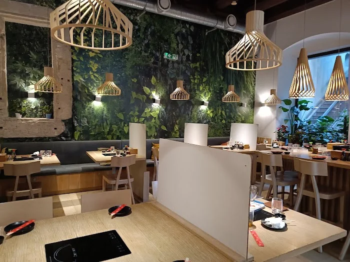 URARA SUSHI   RAMEN   HOT POT 壽司小火鍋 - Restauracja Kraków