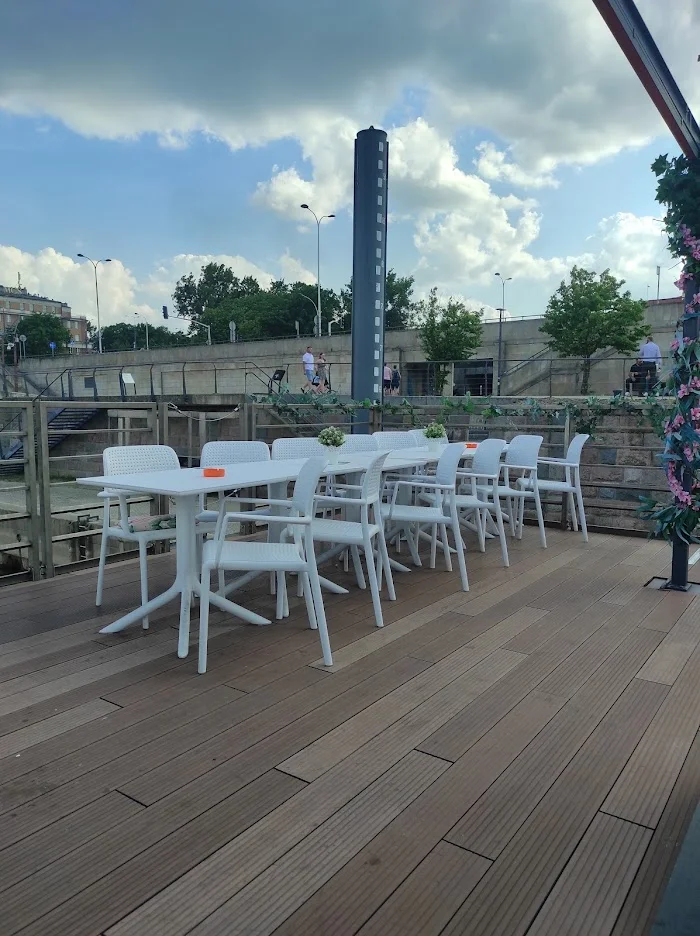 WIECZÓR NAD WISŁĄ - Restauracja Warszawa