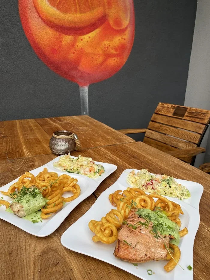 Willa PARYS Restauracja SIELANKA Władysławowo