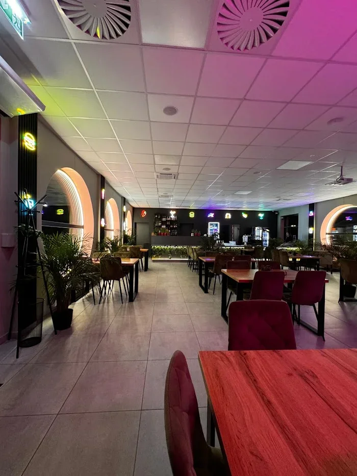 Woda Sodowa - Restauracja Tarnów