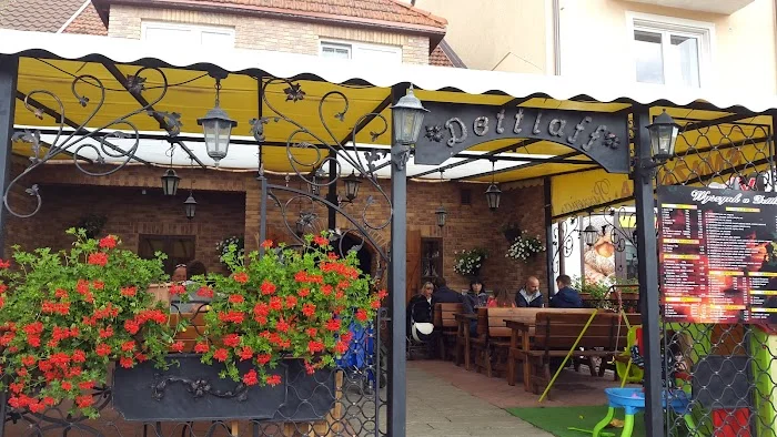 Wyszynk u Dettlaffa - Restauracja Łeba