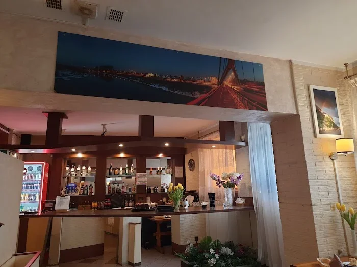 Zabytkowa. Restauracja Ostrołęka