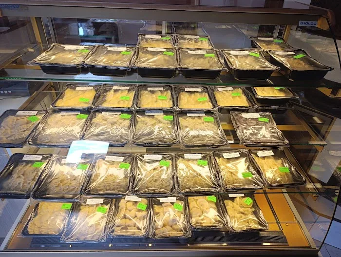 Zakład garmażeryjny pierogowy kącik-pierogi na wynos lepione z sercem  - Restauracja Leszno