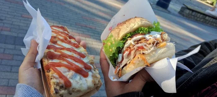 Zapiekanki NA SZCZĘKACH - Restauracja Kołobrzeg