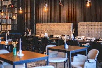 ZAUFAJNI Food & Cocktail Bar - Restauracja Gdańsk